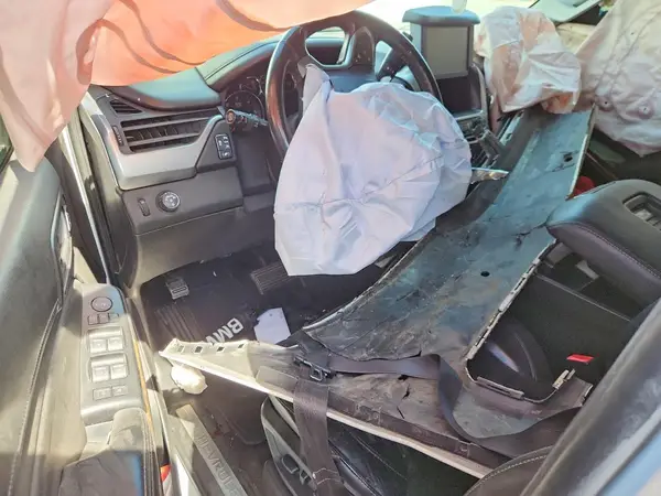 1GNSCCKC0JR240825 2018 CHEVROLET TAHOE - Image 8
