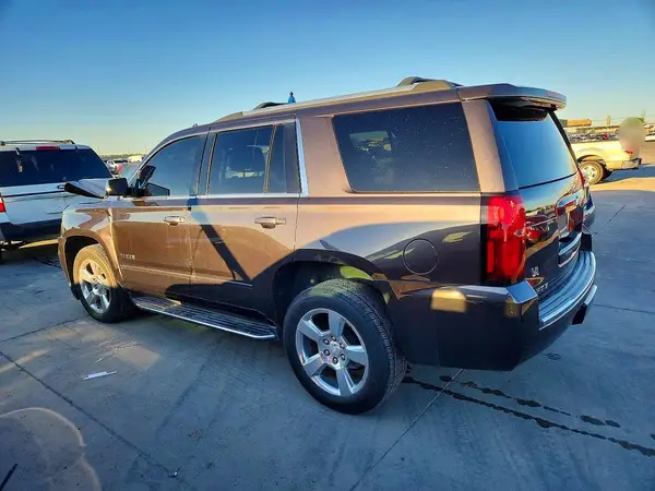 1GNSCCKC2JR310079 2018 CHEVROLET TAHOE - Image 2