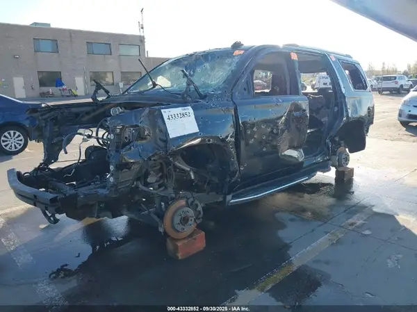 1GNSCCKC5JR273903 2018 CHEVROLET TAHOE - Image 2