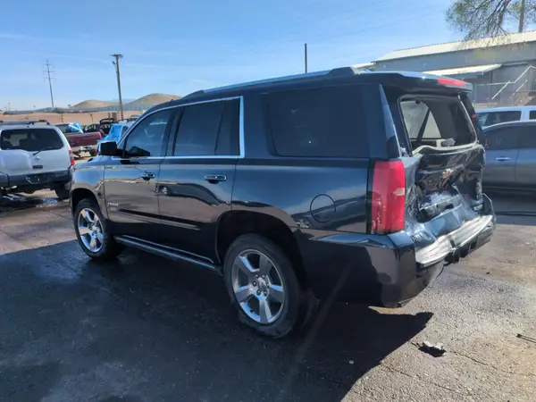 1GNSCCKC7HR257809 2017 CHEVROLET TAHOE - Image 2