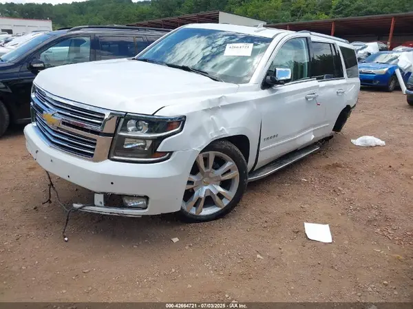 1GNSCCKC8HR240145 2017 CHEVROLET TAHOE - Image 2