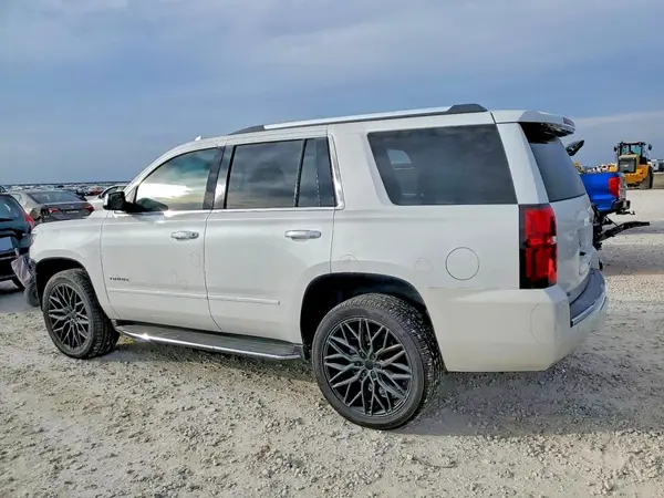 1GNSCCKC9JR338056 2018 CHEVROLET TAHOE - Image 2