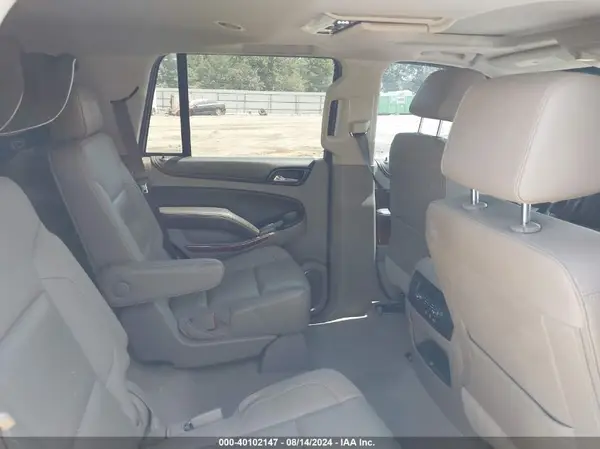 1GNSCCKCXJR324733 2018 CHEVROLET TAHOE - Image 8