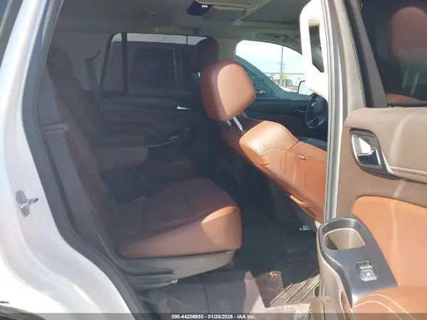 1GNSCCKCXJR345632 2018 CHEVROLET TAHOE - Image 8