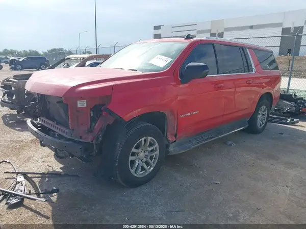 1GNSCCKD4NR234587 2022 CHEVROLET SUBURBAN - Image 2