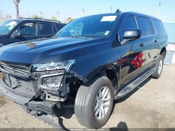 1GNSCCKD5PR113862 2023 CHEVROLET SUBURBAN - Image 2