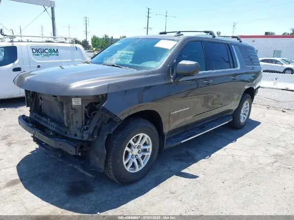1GNSCCKD7MR235652 2021 CHEVROLET SUBURBAN - Image 2