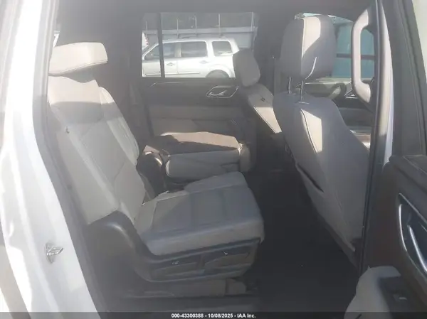 1GNSCCKD8MR305059 2021 CHEVROLET SUBURBAN - Image 8