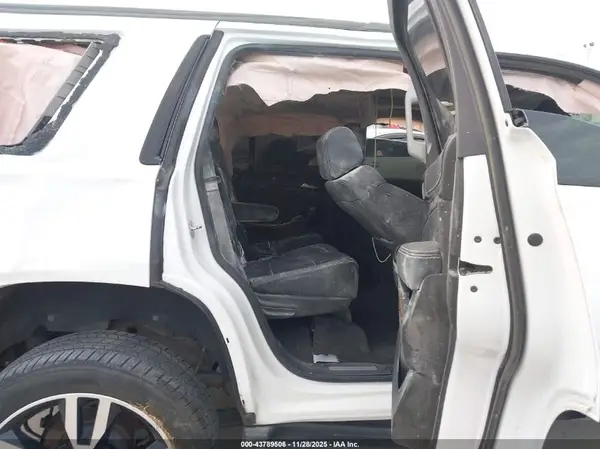 1GNSCCKJ4KR130537 2019 CHEVROLET TAHOE - Image 8