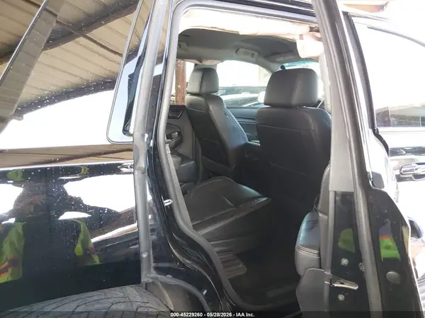 1GNSCCKJ5JR182788 2018 CHEVROLET TAHOE - Image 8