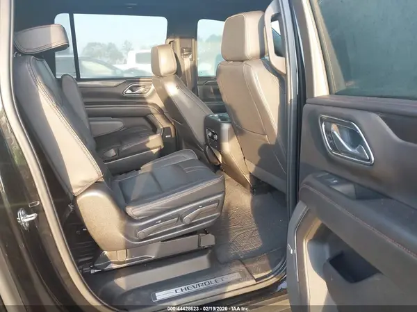 1GNSCEKD7NR266106 2022 CHEVROLET SUBURBAN - Image 8