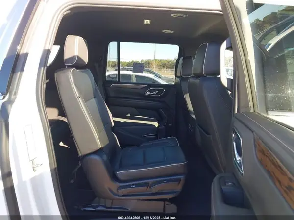 1GNSCFKD1PR369594 2023 CHEVROLET SUBURBAN - Image 8
