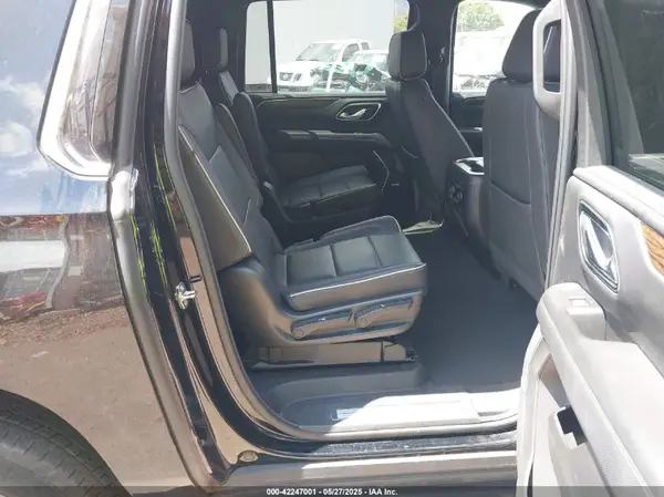 1GNSCFKD1PR410564 2023 CHEVROLET SUBURBAN - Image 8