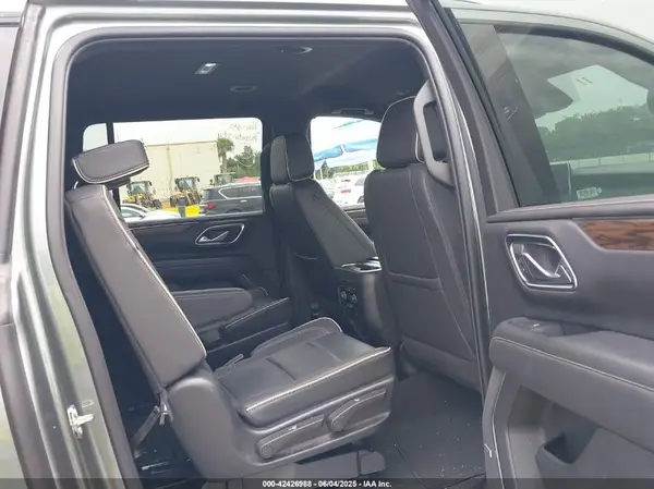 1GNSCFKD2PR377493 2023 CHEVROLET SUBURBAN - Image 8