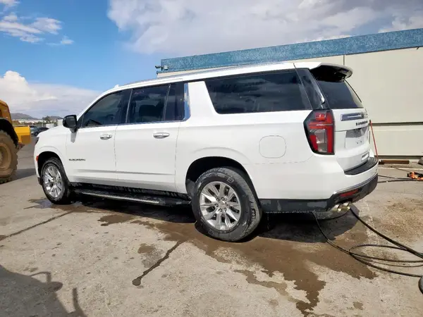 1GNSCFKD2PR423694 2023 CHEVROLET SUBURBAN - Image 2