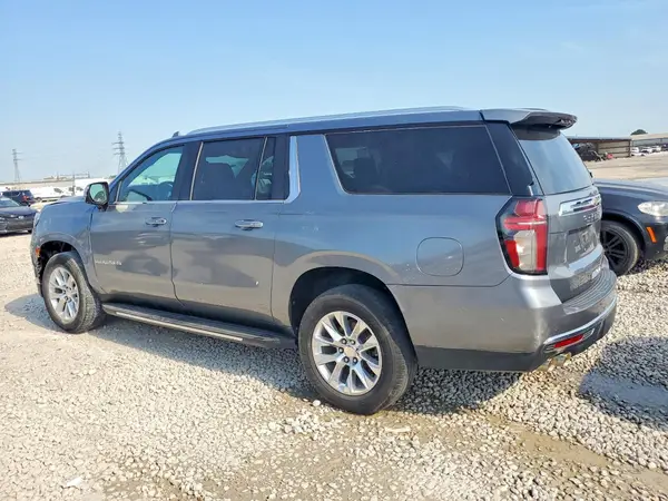 1GNSCFKD3MR338875 2021 CHEVROLET SUBURBAN - Image 2