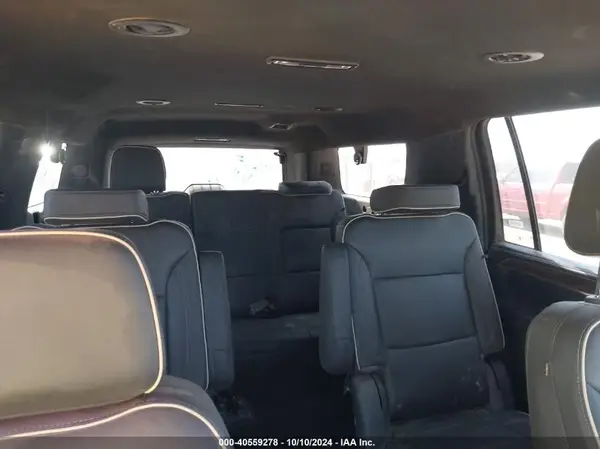 1GNSCFKD5PR306966 2023 CHEVROLET SUBURBAN - Image 8