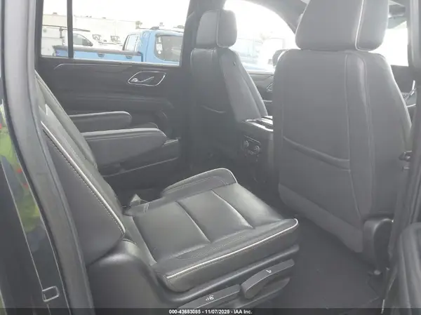 1GNSCFKD5PR558538 2023 CHEVROLET SUBURBAN - Image 8