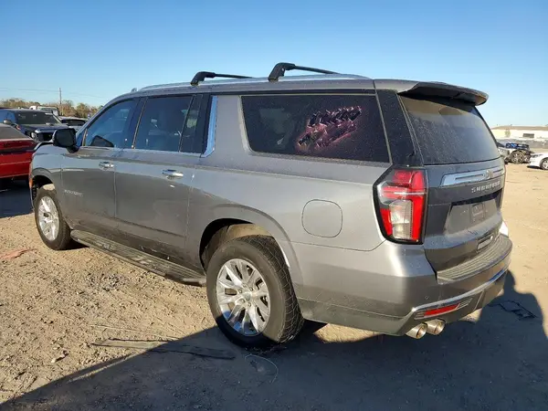 1GNSCFKD6NR329881 2022 CHEVROLET SUBURBAN - Image 2