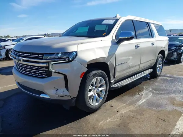 1GNSCFKD7MR492702 2021 CHEVROLET SUBURBAN - Image 2