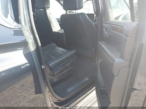 1GNSCFKD7PR190167 2023 CHEVROLET SUBURBAN - Image 8