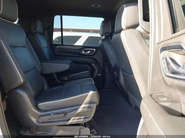 1GNSCFKD7PR371754 2023 CHEVROLET SUBURBAN - Image 8
