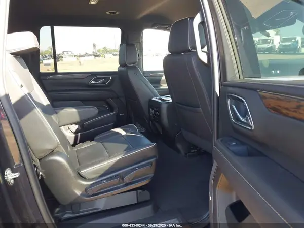 1GNSCFKD9PR477090 2023 CHEVROLET SUBURBAN - Image 8