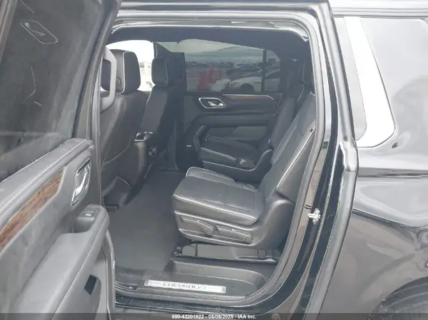 1GNSCFKD9RR214598 2024 CHEVROLET SUBURBAN - Image 8