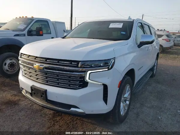 1GNSCFKDXNR180648 2022 CHEVROLET SUBURBAN - Image 2