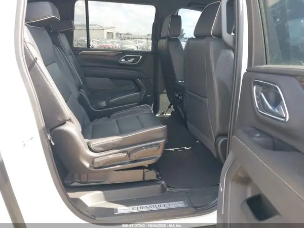 1GNSCFKDXPR371702 2023 CHEVROLET SUBURBAN - Image 8