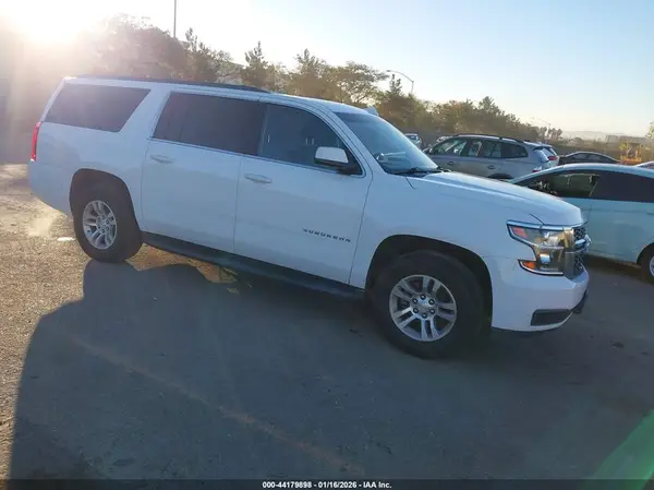 1GNSCGEC1HR359304 2017 CHEVROLET SUBURBAN - Image 1