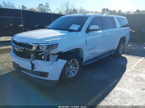 1GNSCGEC3GR418948 2016 CHEVROLET SUBURBAN - Image 2
