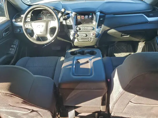 1GNSCGEC6KR341811 2019 CHEVROLET SUBURBAN - Image 8