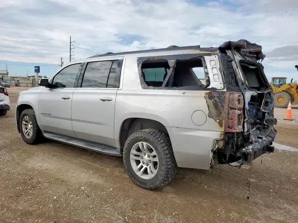 1GNSCGEC7HR289663 2017 CHEVROLET SUBURBAN - Image 2
