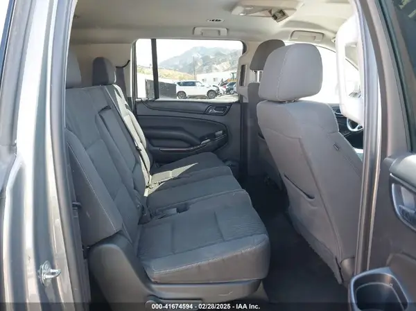 1GNSCGEC9HR355405 2017 CHEVROLET SUBURBAN - Image 8