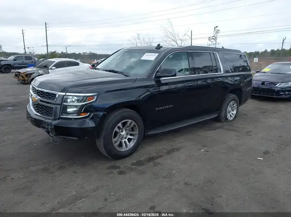 1GNSCGECXJR137463 2018 CHEVROLET SUBURBAN - Image 2