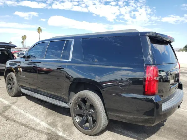 1GNSCGKC0JR392448 2018 CHEVROLET SUBURBAN - Image 2