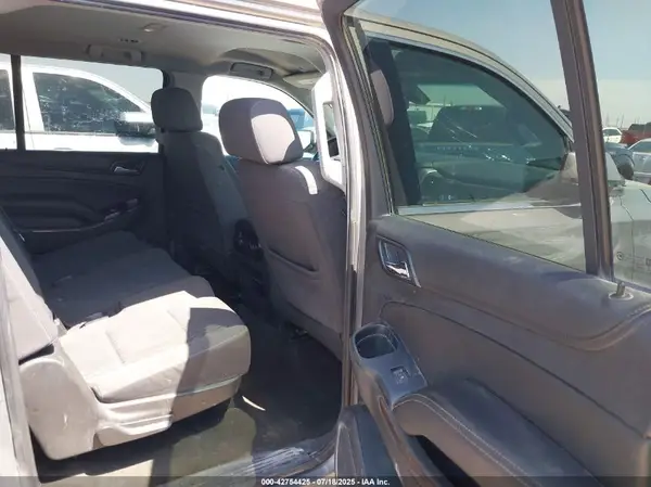 1GNSCGKC1HR255223 2017 CHEVROLET SUBURBAN - Image 8