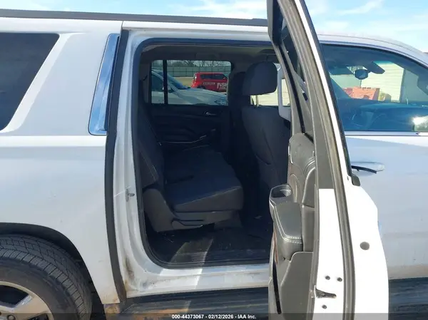 1GNSCGKC1HR276945 2017 CHEVROLET SUBURBAN - Image 8