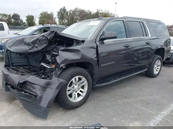 1GNSCGKC1HR295477 2017 CHEVROLET SUBURBAN - Image 2