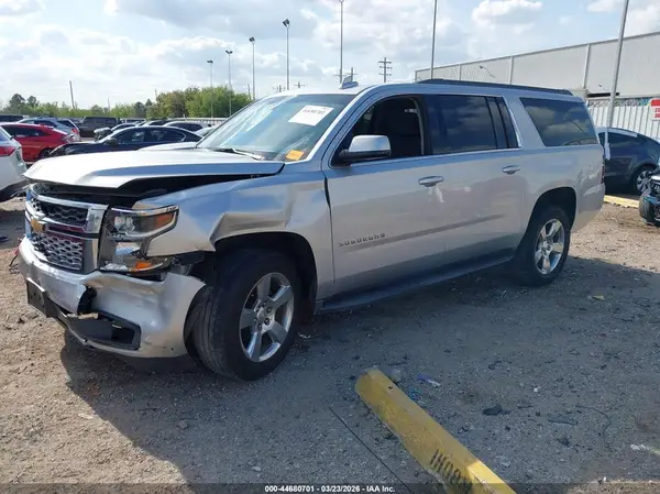 1GNSCGKC1HR338778 2017 CHEVROLET SUBURBAN - Image 2