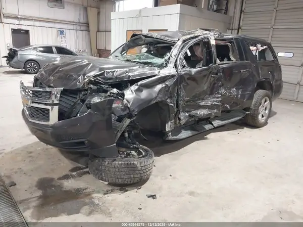 1GNSCGKC1JR210367 2018 CHEVROLET SUBURBAN - Image 2