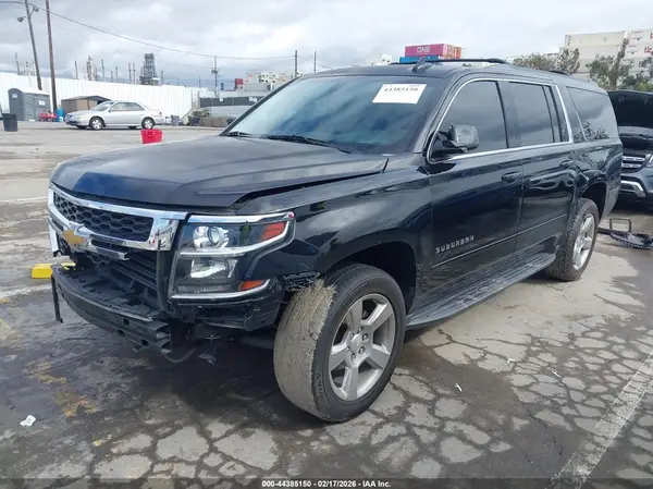 1GNSCGKC4HR326186 2017 CHEVROLET SUBURBAN - Image 2