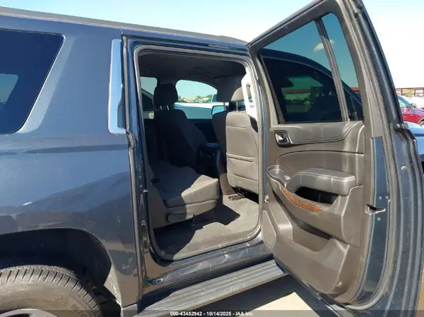 1GNSCGKC4KR244725 2019 CHEVROLET SUBURBAN - Image 8