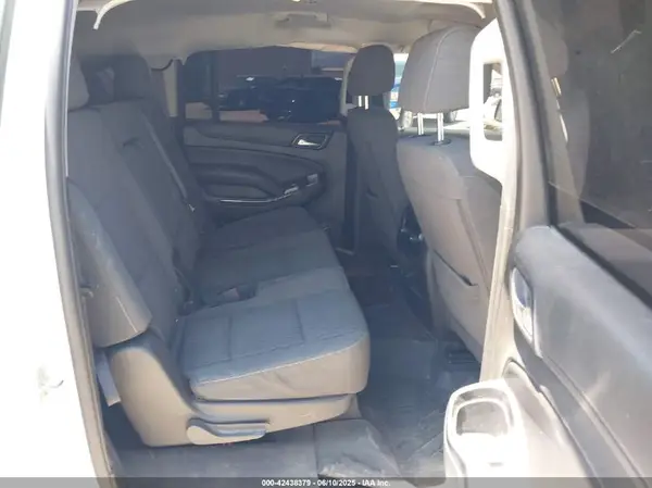 1GNSCGKC5KR156105 2019 CHEVROLET SUBURBAN - Image 8