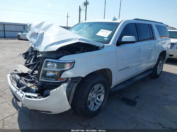 1GNSCGKC8HR230206 2017 CHEVROLET SUBURBAN - Image 2