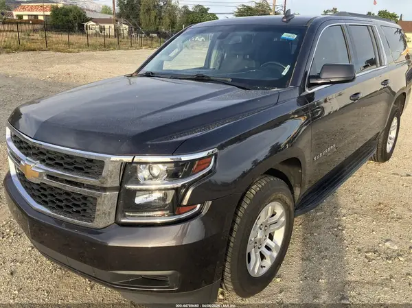 1GNSCGKC8HR392563 2017 CHEVROLET SUBURBAN - Image 2