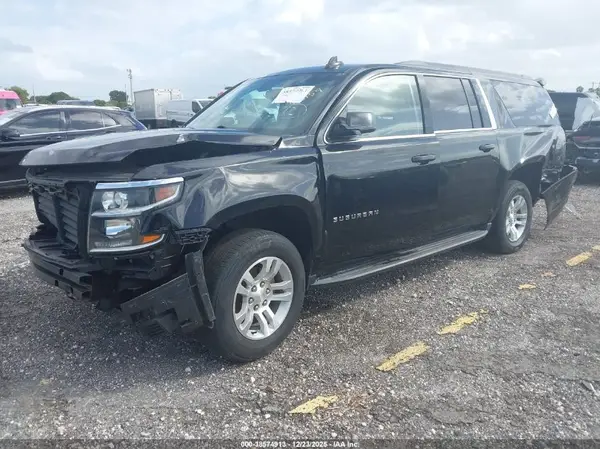 1GNSCGKC8JR385022 2018 CHEVROLET SUBURBAN - Image 2