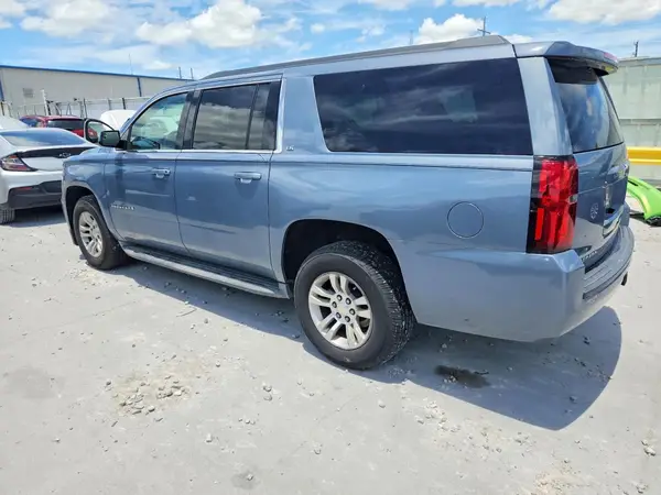 1GNSCGKC9GR239558 2016 CHEVROLET SUBURBAN - Image 2