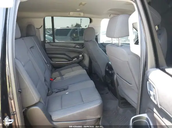 1GNSCGKC9HR336860 2017 CHEVROLET SUBURBAN - Image 8